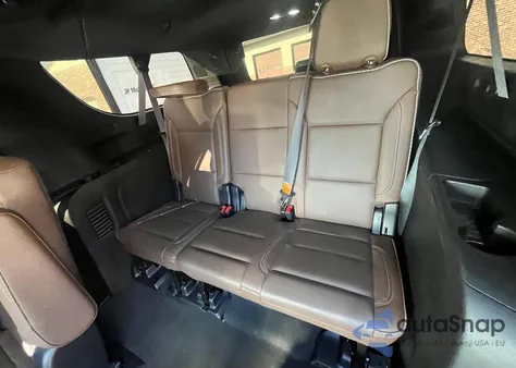 2022 Chevrolet Suburban K1500 High Country z USA, uszkodzony, nr VIN 1GNSKGKL1NR150034